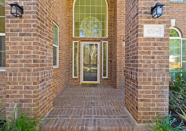 Photo 3 of Single family home for sale at 3206 Shadywind Dr, Houston, TX 77082 | MLS# 29945452 | Listing updated on 2026-08-01