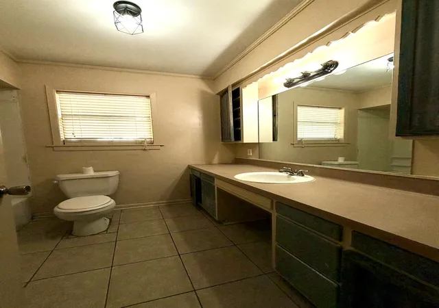 Photo 4 of Single family home for sale at 103 N Pineview Ter, Crockett, TX 75835 | MLS# 95677830 | Listing updated on 2026-08-29
