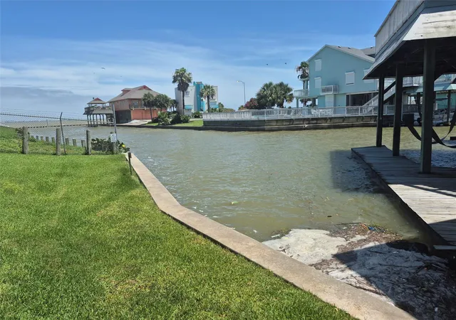 5th image of Tbd Lot 2 Tiki Is Kona Or Ih45, Galveston, TX 77554 | MLS# 19747093