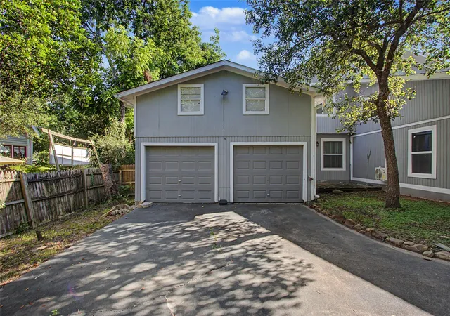 4th image of 241 S Masonic St, Bellville, TX 77418 | MLS# 57502226