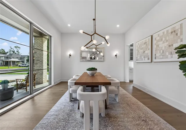 Photo 4 of Single family home for sale at 515 W 33rd Street, Houston, TX 77018 | MLS# 66840310 | Listing updated on 2026-09-13