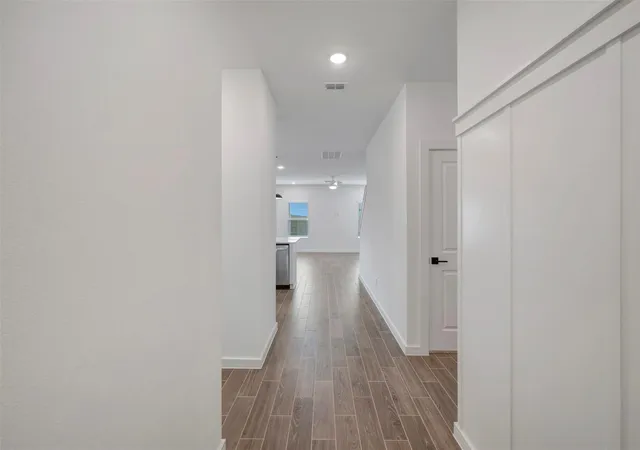 2nd image of 7918 Jasper Meadows Wy, Angleton, TX 77515 | MLS# 93753508