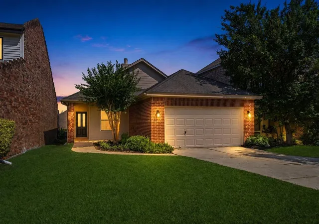 1st image of 136 April Cvs, Montgomery, TX 77356 | MLS# 98145999