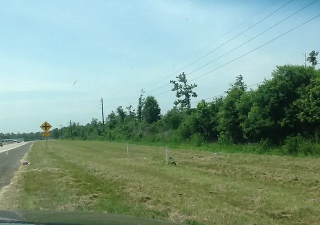 Photo 3 of Land for sale at 1201 Bypass Hwy 146 Bypass, Liberty, TX 77575 | MLS# 10011328 | Listing updated on 2025-10-19