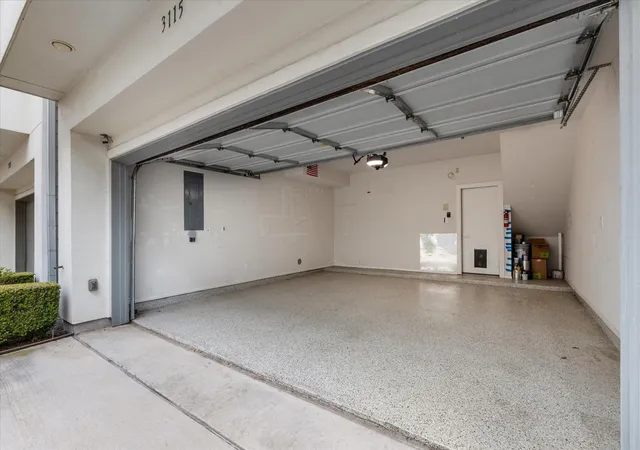 Homes for sale in Houston, TX | 3115 Leeland St, Houston, TX 77003 | MLS# 37367785