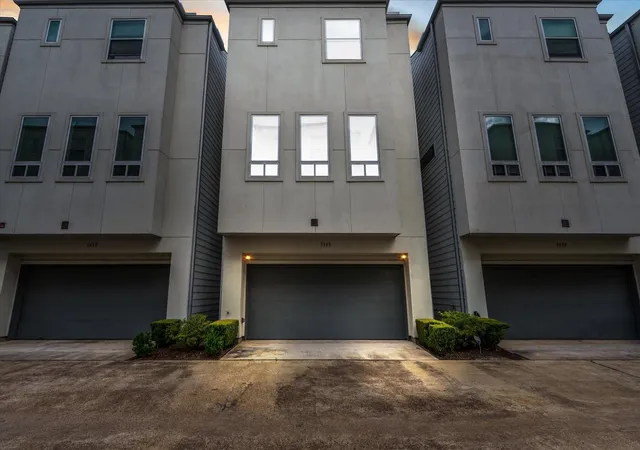 Homes for sale in Houston, TX | 3115 Leeland St, Houston, TX 77003 | MLS# 37367785