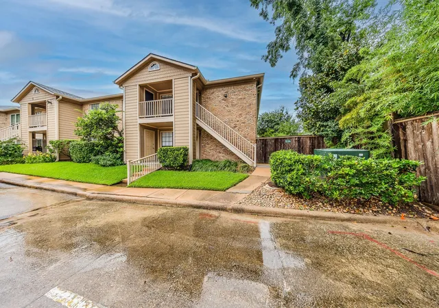 2nd image of 1311 Antoine Dr, Houston, TX 77055