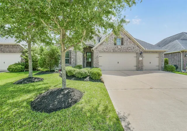 Photo 4 of Single family home for sale at 7823 Taronga Ln, Richmond, TX 77407 | MLS# 33872421 | Listing updated on 2026-09-12
