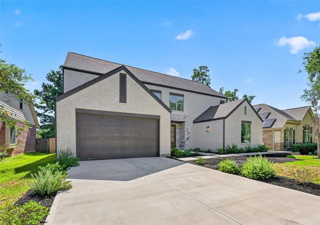Photo 2 of Single family home for sale at 1926 Graystone Hills Dr, Conroe, TX 77304 | MLS# 43346652 | Listing updated on 2026-07-25