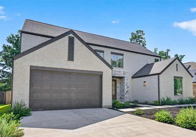Photo 3 of Single family home for sale at 1926 Graystone Hills Dr, Conroe, TX 77304 | MLS# 43346652 | Listing updated on 2026-07-25
