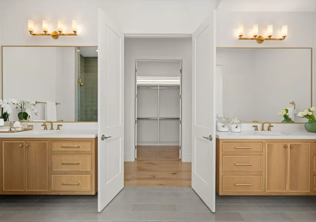 Photo 1 of Sale Pending at 710 Waverly St #D, Houston, TX 77007 | MLS# 32352560 | Listing updated on 2026-09-14