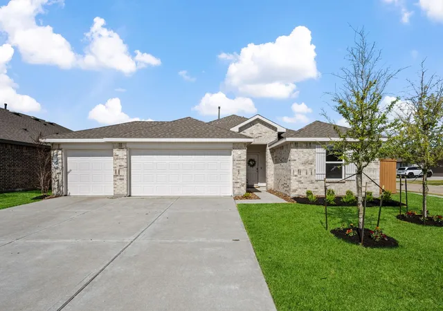 Photo 1 of Single family home for sale at 600 San Jacinto Trl, Dayton, TX 77535 | MLS# 63420300 | Listing updated on 2026-10-01