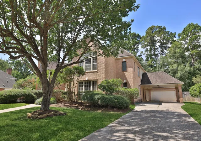 Photo 2 of Single family home for sale at 1619 Lofty Maple Trl, Kingwood, TX 77345 | MLS# 13648287 | Listing updated on 2026-09-16
