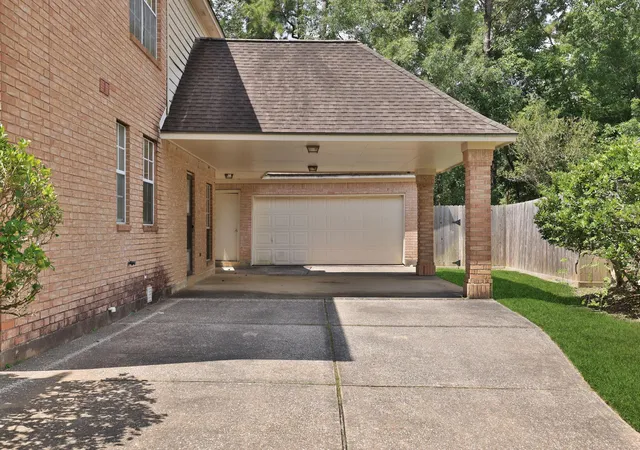 Photo 3 of Single family home for sale at 1619 Lofty Maple Trl, Kingwood, TX 77345 | MLS# 13648287 | Listing updated on 2026-09-16