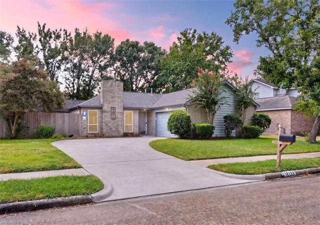 Photo 1 of Single family home for sale at 12135 Ella Lee Ln, Houston, TX 77077 | MLS# 58579385 | Listing updated on 2026-09-12