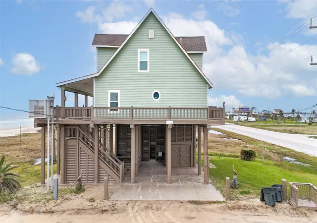 Photo 1 of Single family home for sale at 997 Austin St, Gilchrist, TX 77617 | MLS# 26281547 | Listing updated on 2026-07-15