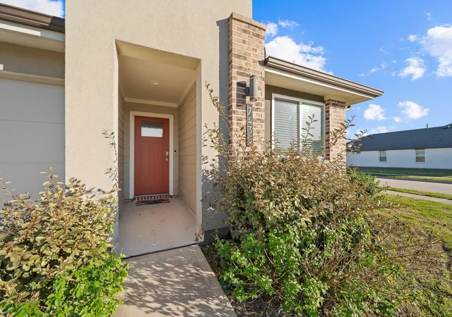 Photo 3 of Single family home for sale at 7435 Teton Crk Tr, Richmond, TX 77407 | MLS# 41395461 | Listing updated on 2026-10-06