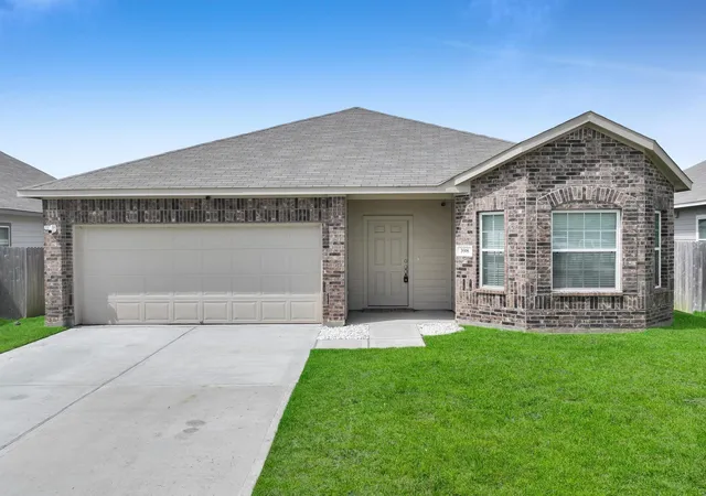 Homes for sale in Conroe, TX | 398 Shoreview Dr, Conroe, TX 77303 | MLS# 45805626