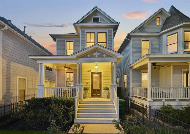 1st image of 227 W 24th St, Houston, TX 77008 | MLS# 28519637