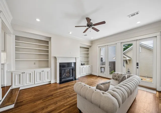 4th image of 227 W 24th St, Houston, TX 77008 | MLS# 28519637