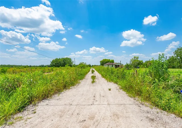 16th image of 800 Private Road 60406, Dayton, TX 77535 | MLS# 46784198