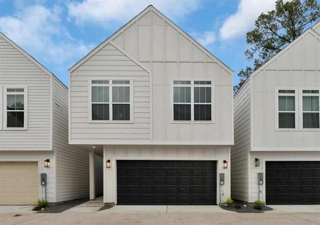 1st image of 5721 White Magnolia St, Houston, TX 77091 | MLS# 41767199
