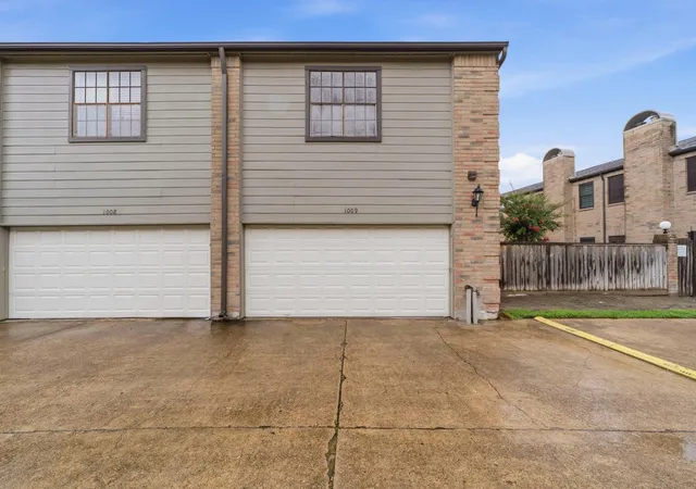 30th image of 9850 Pagewood Ln #1009, Houston, TX 77042 | MLS# 8157274