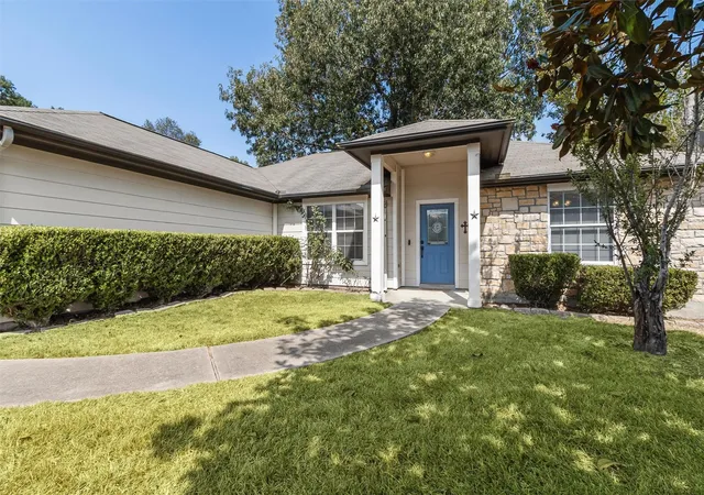 Photo 2 of Single family home for sale at 217 Kellyn Ct, Conroe, TX 77306 | MLS# 10011144 | Listing updated on 2026-10-07