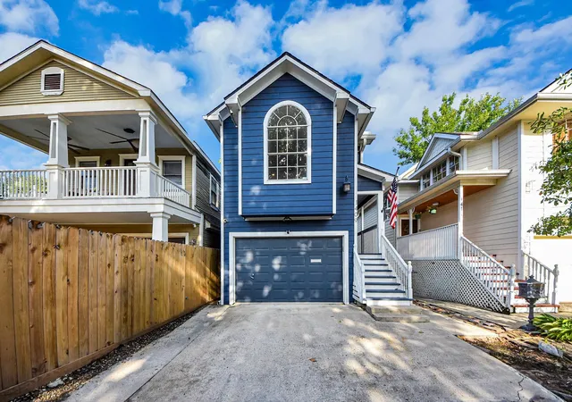 Photo 2 of Single family home for sale at 1409 Blair St, Houston, TX 77008 | MLS# 23149144 | Listing updated on 2026-09-06