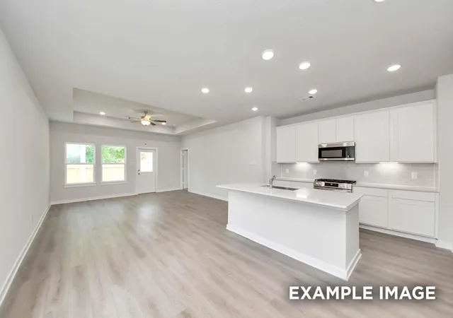 Photo 3 of Single family home for sale at 2108 S Canopy Crossing Cir, Conroe, TX 77301 | MLS# 52648028 | Listing updated on 2026-09-10