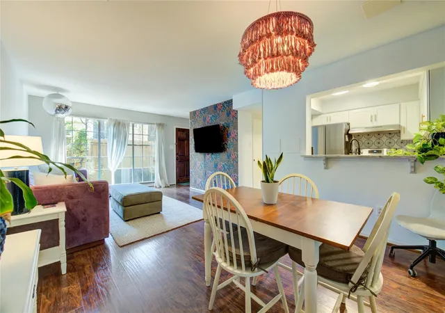 Photo 3 of Condo for sale at 939 Wax Myrtle Ln, Houston, TX 77079 | MLS# 16891717 | Listing updated on 2026-06-25