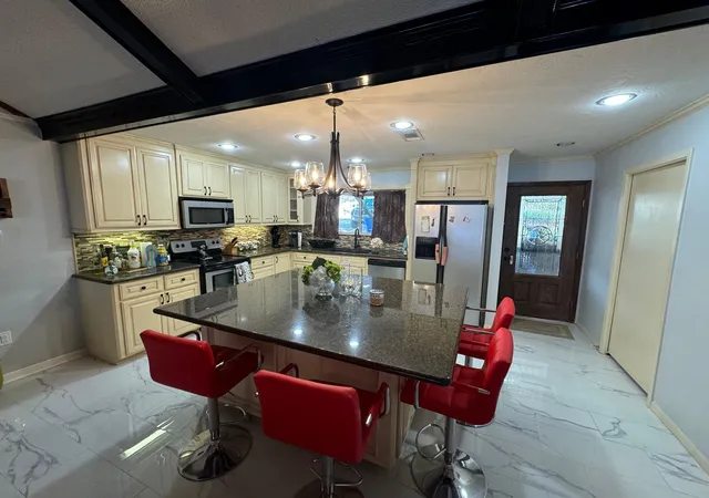 2nd image of 323 Mallard Pt, Livingston, TX 77351 | MLS# 55717073