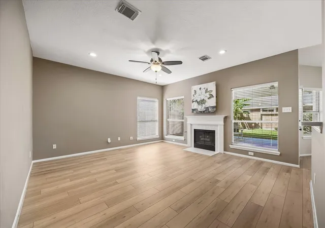 2nd image of 4231 Rocky Bend Dr, Sugar Land, TX 77479 | MLS# 45086359