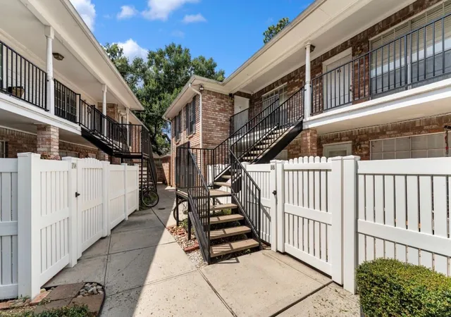 1st image of 14333 Memorial Dr #95, Houston, TX 77079 | MLS# 62813628