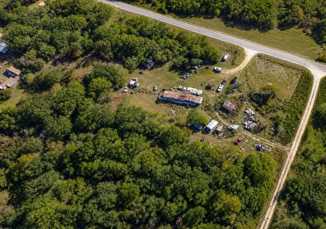 2nd image of 9880 Dix Rd, Kingsbury, TX 78638 | MLS# 34392178