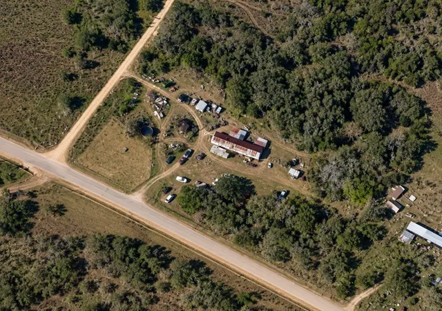 3rd image of 9880 Dix Rd, Kingsbury, TX 78638 | MLS# 34392178