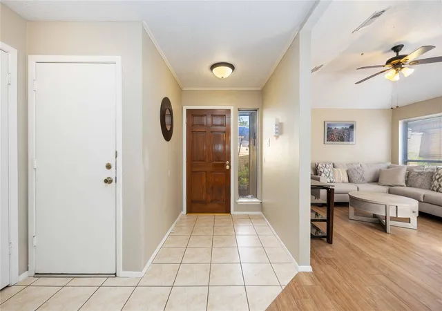 Photo 3 of Single family home for sale at 2423 Prides Xing Rd, Houston, TX 77067 | MLS# 71765541 | Listing updated on 2026-09-21