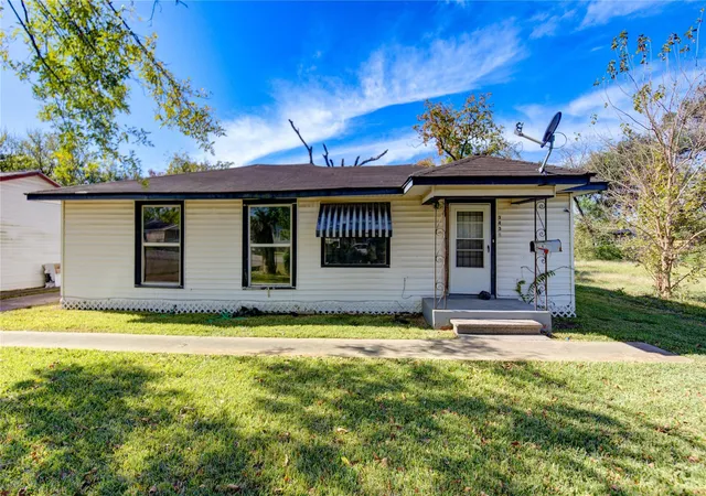 Photo 1 of Single family home for sale at 3431 Sayers St, Houston, TX 77026 | MLS# 28410436 | Listing updated on 2026-06-09