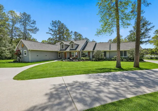 3rd image of 20003 Country Lake Dr N, Magnolia, TX 77355 | MLS# 41097975