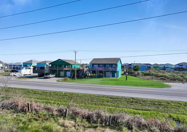 Homes for sale in Crystal Beach, TX | 2570 Hwy 87, Crystal Beach, TX 77650 | MLS# 63746142