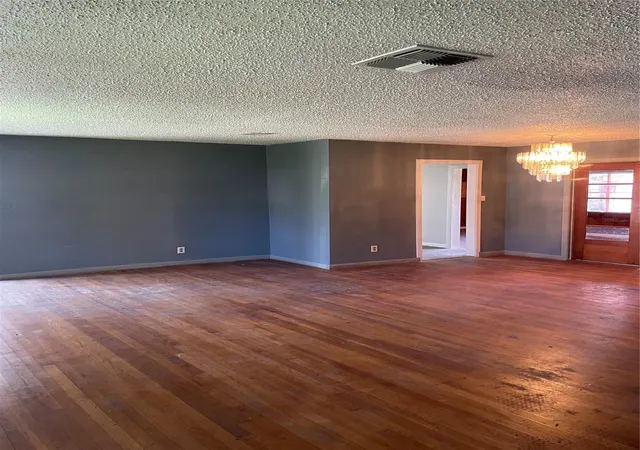 3rd image of 6627 Eastwood St, Houston, TX 77021 | MLS# 13766134