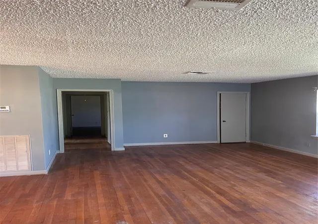 4th image of 6627 Eastwood St, Houston, TX 77021 | MLS# 13766134