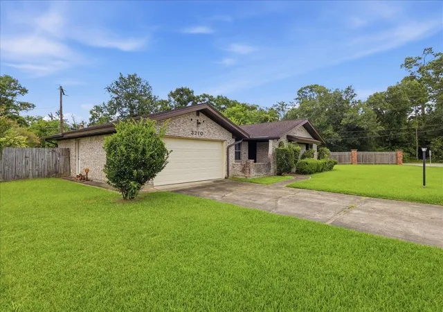 Homes for sale in Orange, TX | 3210 Lancelot, Orange, TX 77630 | MLS# 56540290