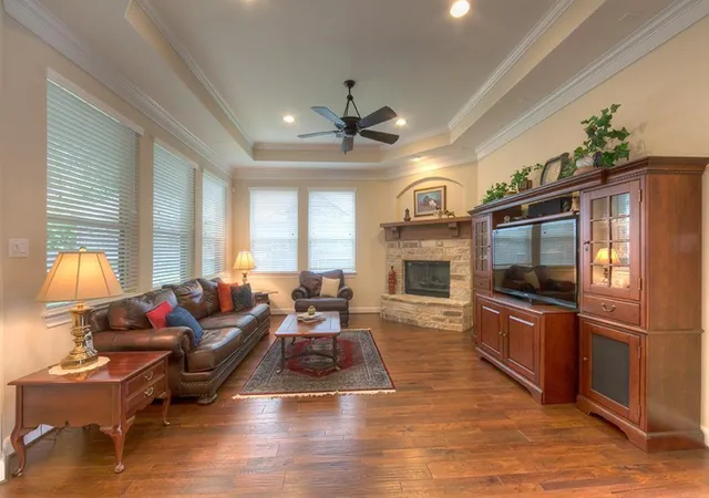 Photo 3 of Sale Pending at 1516 Cafe Dumonde, Conroe, TX 77304 | MLS# 60215606 | Listing updated on 2026-08-31
