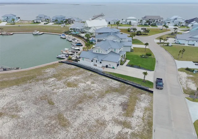 2nd image of 122 Bismarck Ln, Rockport, TX 78382 | MLS# 65068469