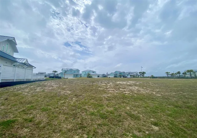 4th image of 122 Bismarck Ln, Rockport, TX 78382 | MLS# 65068469