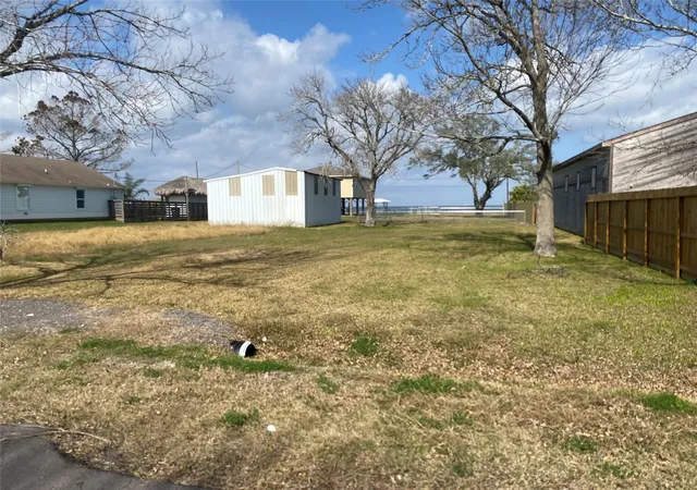 4th image of 2409 Avenue A, Dickinson, TX 77539 | MLS# 19184749