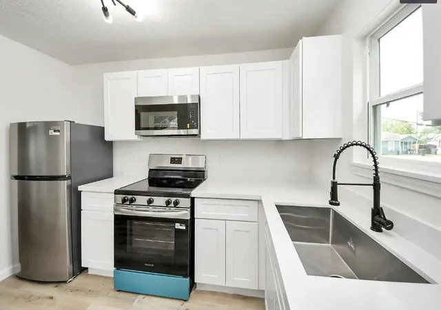 Photo 3 of Multi family home for sale at 7301 Sherman St, Houston, TX 77011 | MLS# 47535044 | Listing updated on 2026-07-14