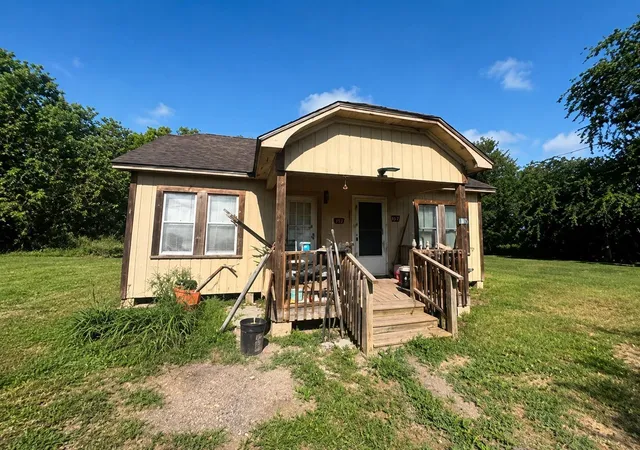 Photo 2 of Single family home for sale at 2917 County Road 172, Wharton, TX 77488 | MLS# 28303610 | Listing updated on 2026-09-15