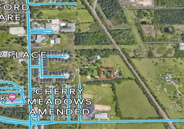 4th image of 1533 S Cherry St, Tomball, TX 77375 | MLS# 24900985